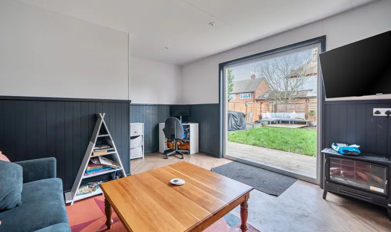 Caenwood Road, Ashtead, KT21, photo 13
