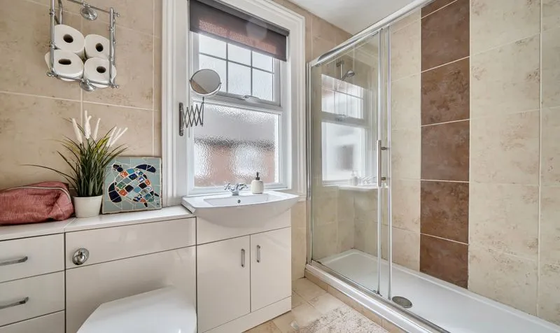 Caenwood Road, Ashtead, KT21, photo 10