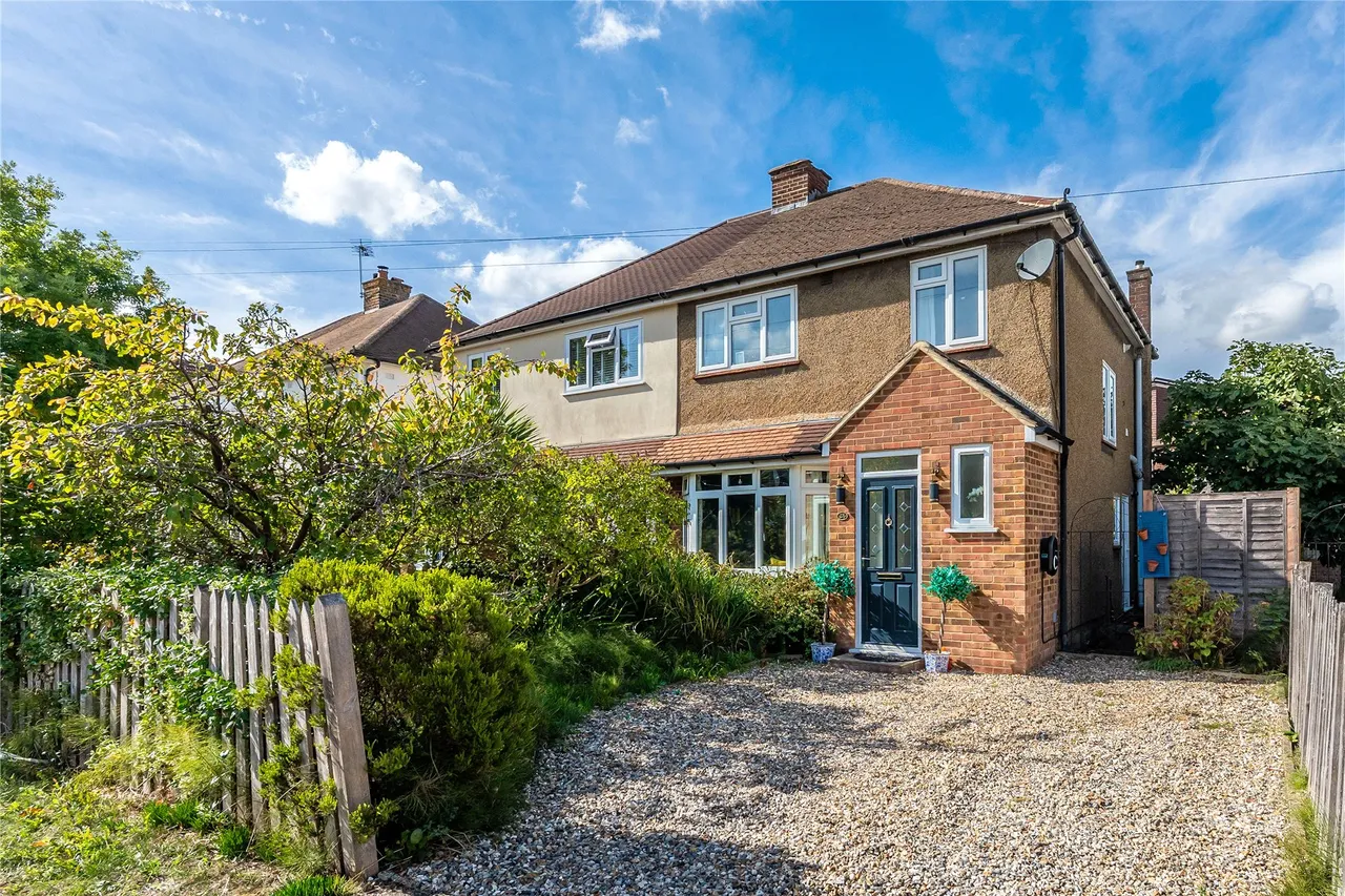 3 bed house for sale, Saffron Platt, Guildford, GU2