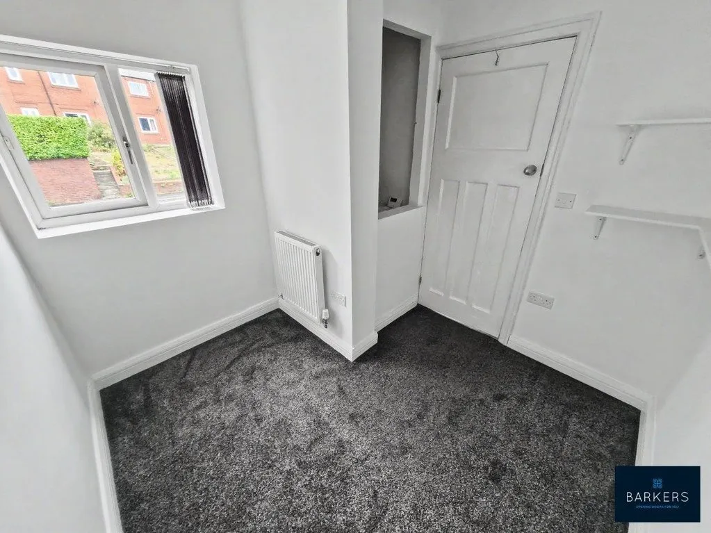 Oakview Terrace, Birstall WF17 0BZ, photo 10