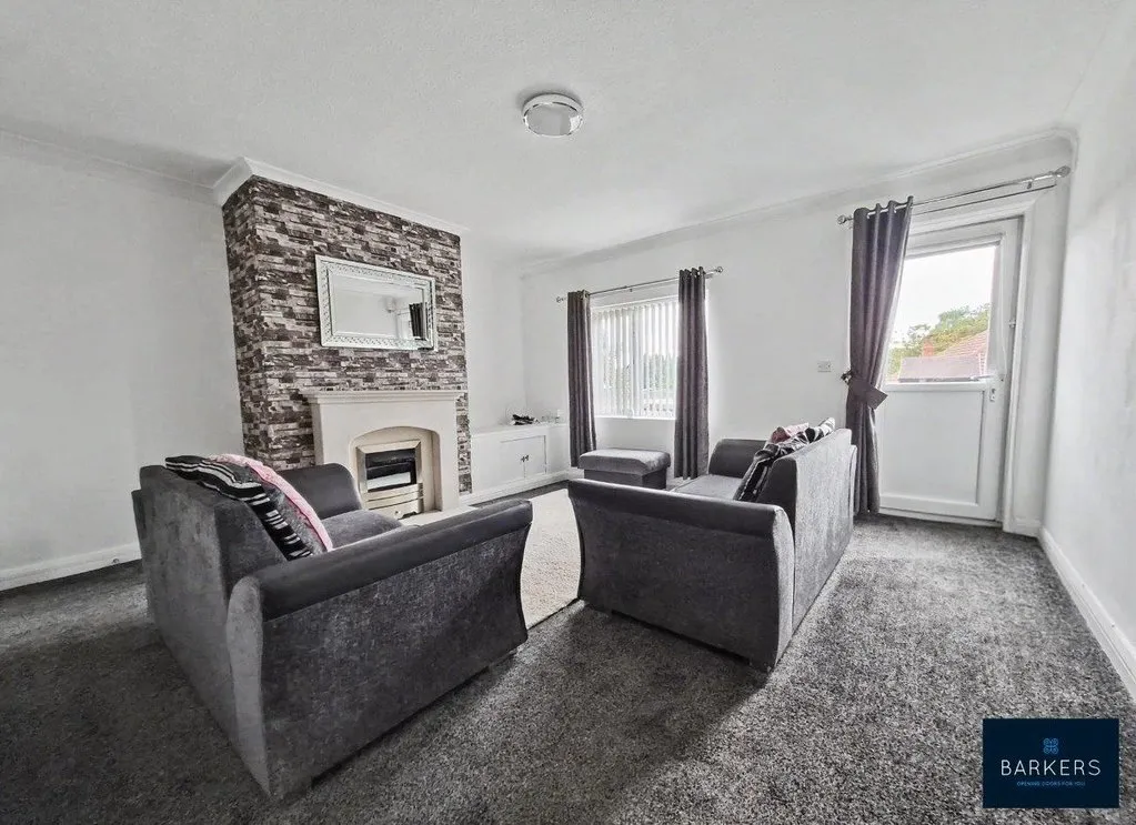 Oakview Terrace, Birstall WF17 0BZ, photo 2
