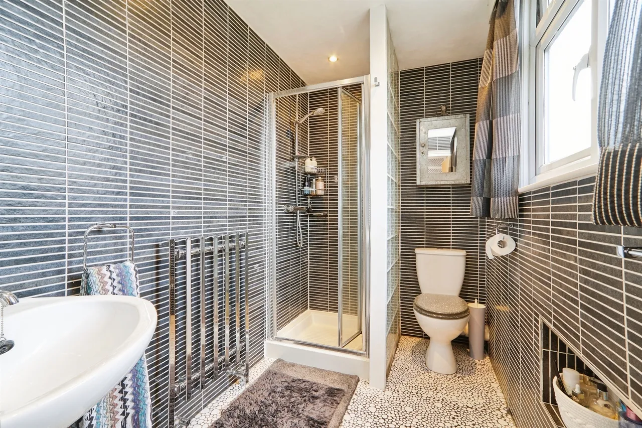 New Street, Farsley, LS28, photo 16