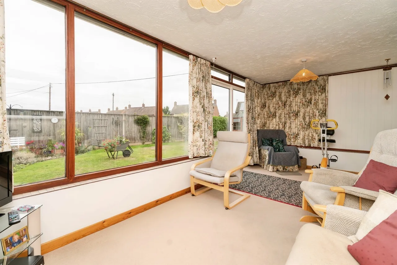 Holt Road, Fakenham, photo 6