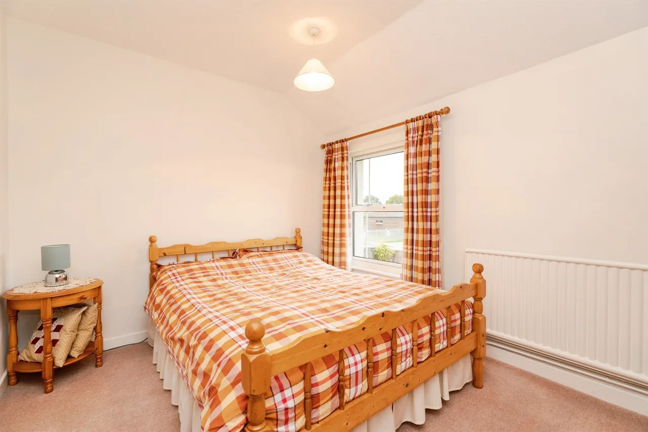 Holt Road, Fakenham, photo 8
