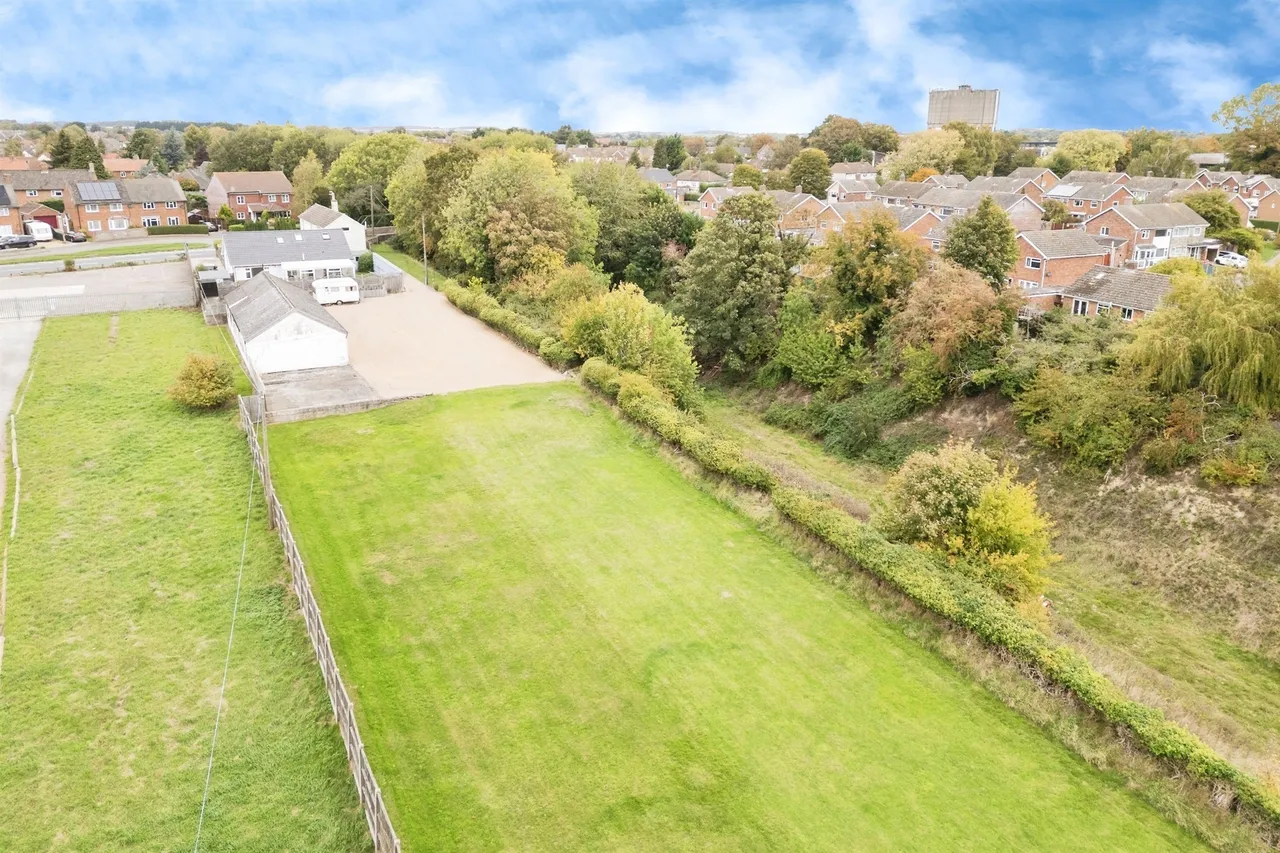 Holt Road, Fakenham, photo 11