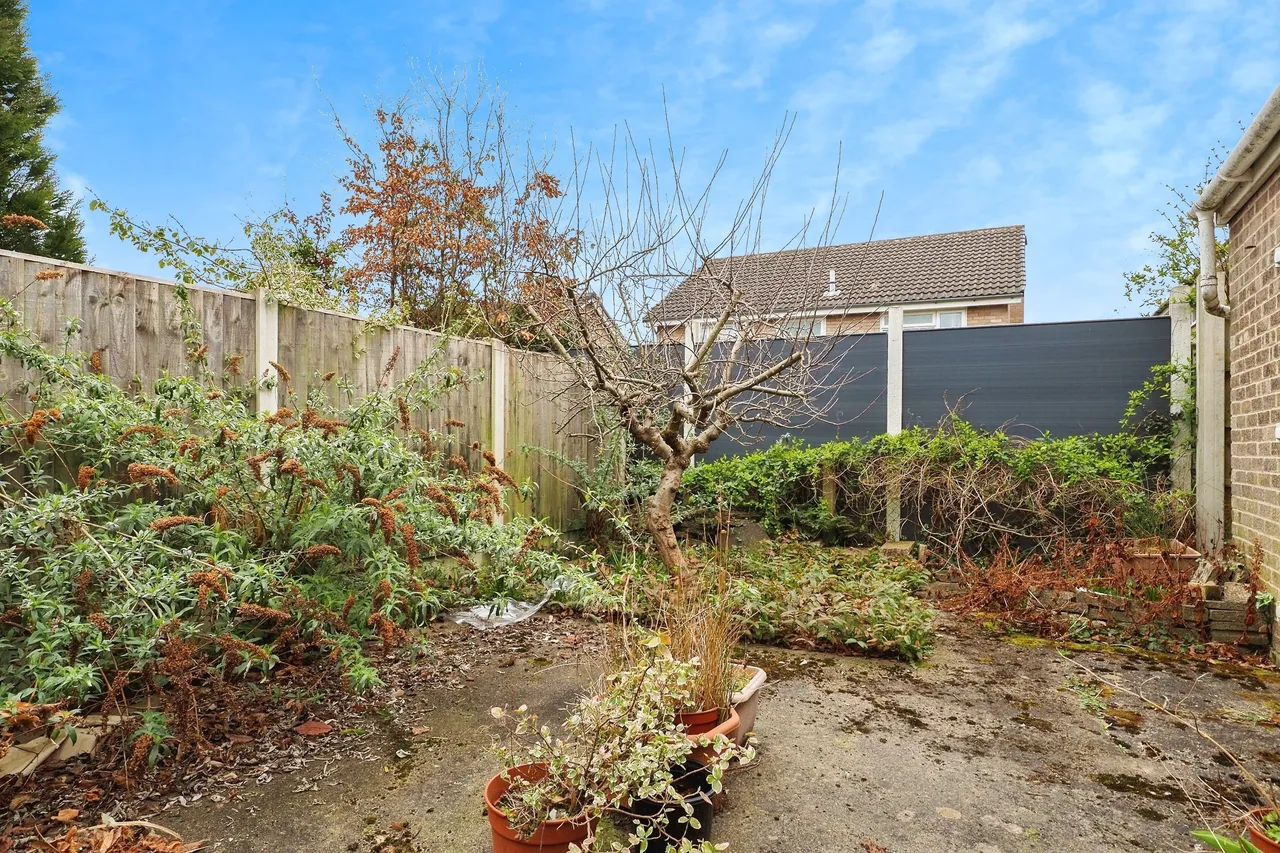 Wembley Gardens, Bramcote, Nottingham, Nottinghamshire, NG9, photo 17