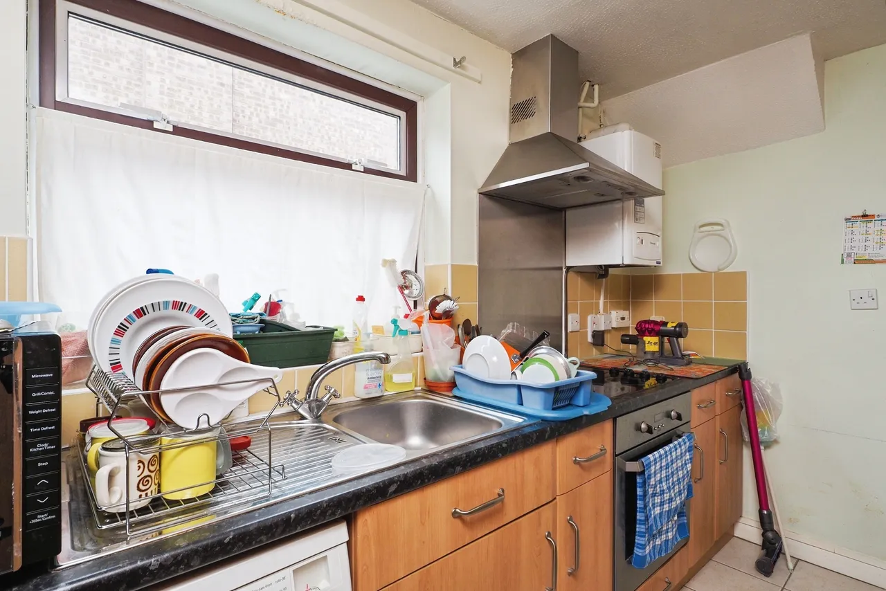 Wembley Gardens, Bramcote, Nottingham, Nottinghamshire, NG9, photo 8
