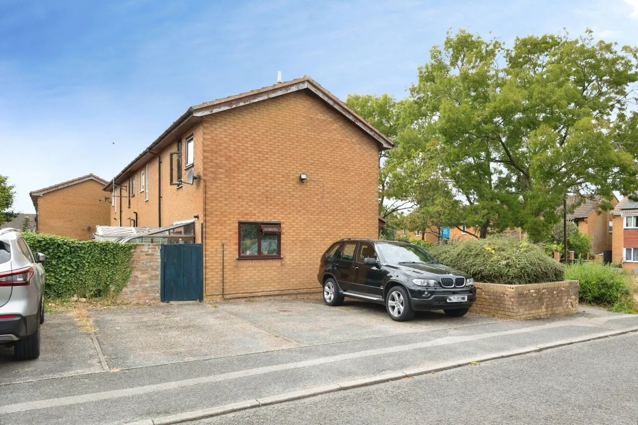 The Boundary, Oldbrook, MK6, photo 4