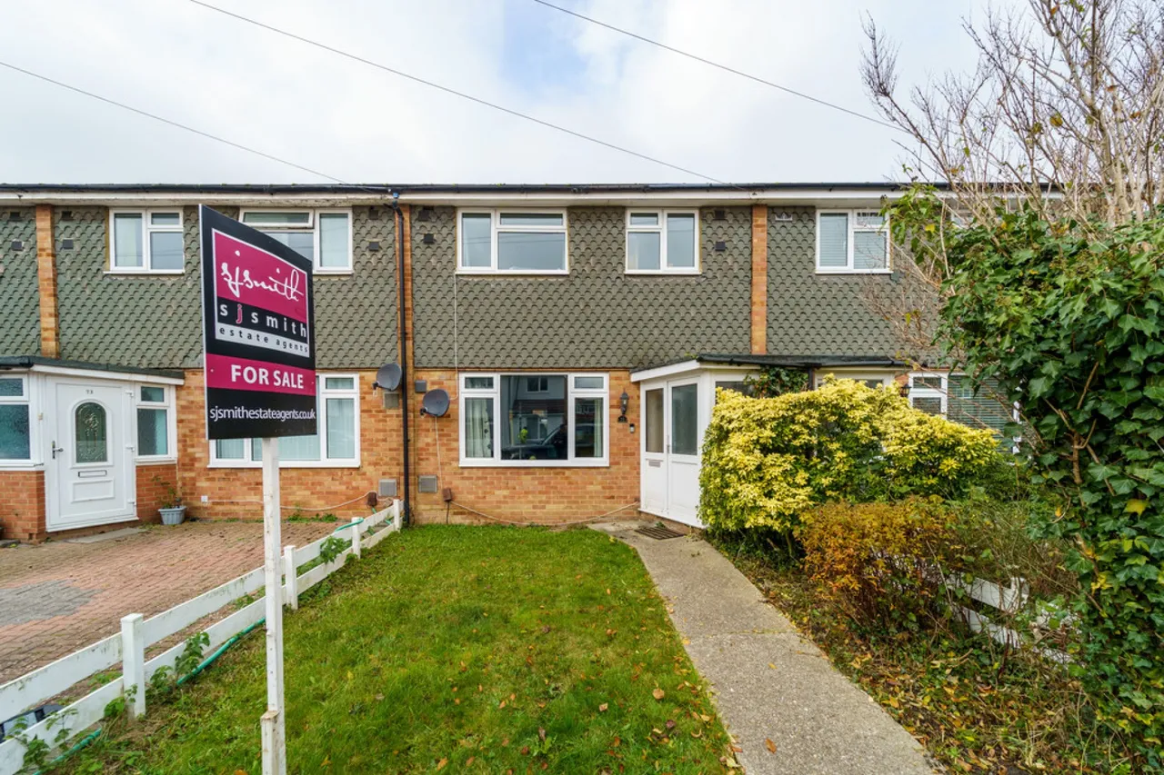 3 bed property for sale, Benen-stock Road, Stanwell Moor