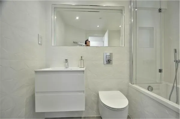 Clarence Court, The Broadway, photo 5