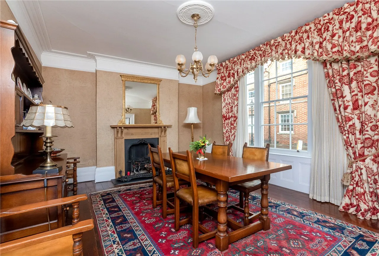 Old Town, Stratford-upon-Avon, Warwickshire, CV37, photo 5