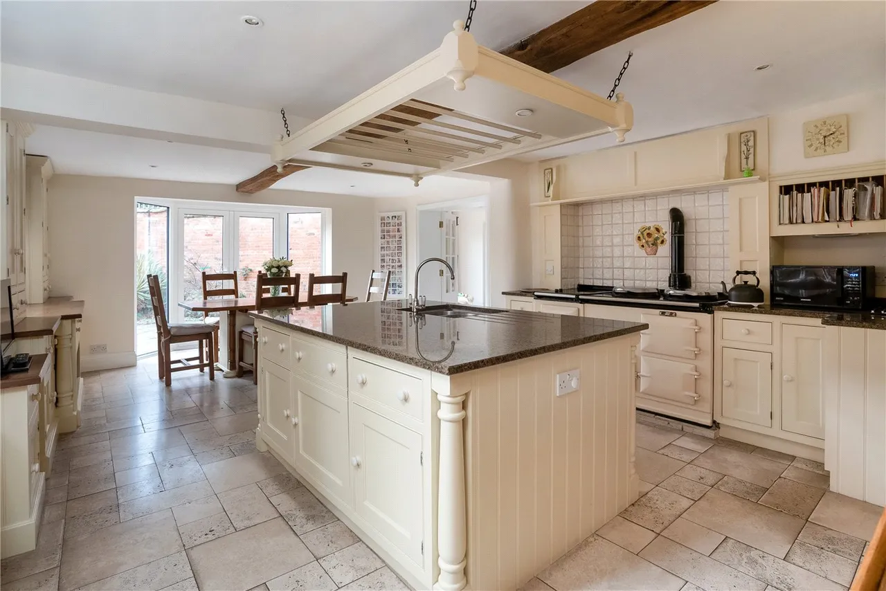 Old Town, Stratford-upon-Avon, Warwickshire, CV37, photo 6