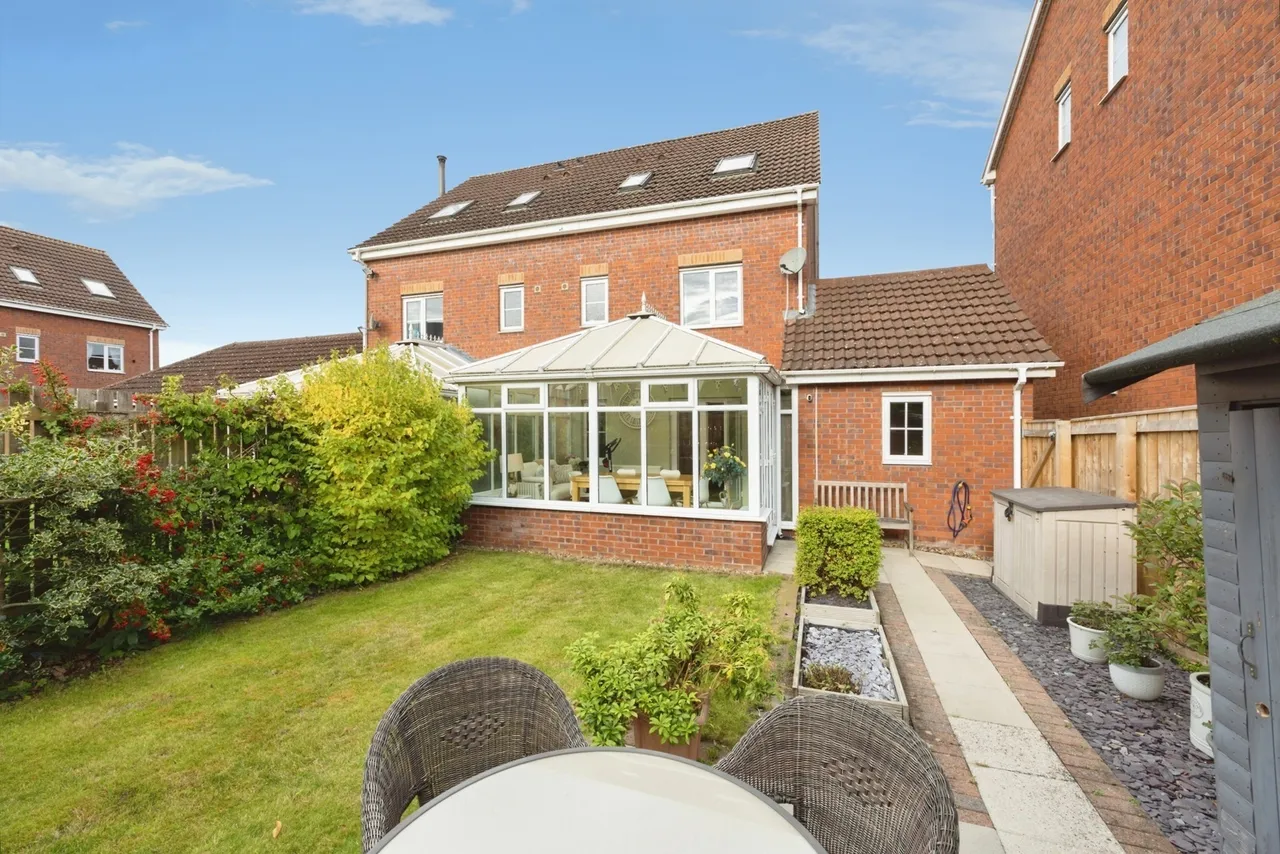 Ainderby Gardens, Northallerton, DL7, photo 12