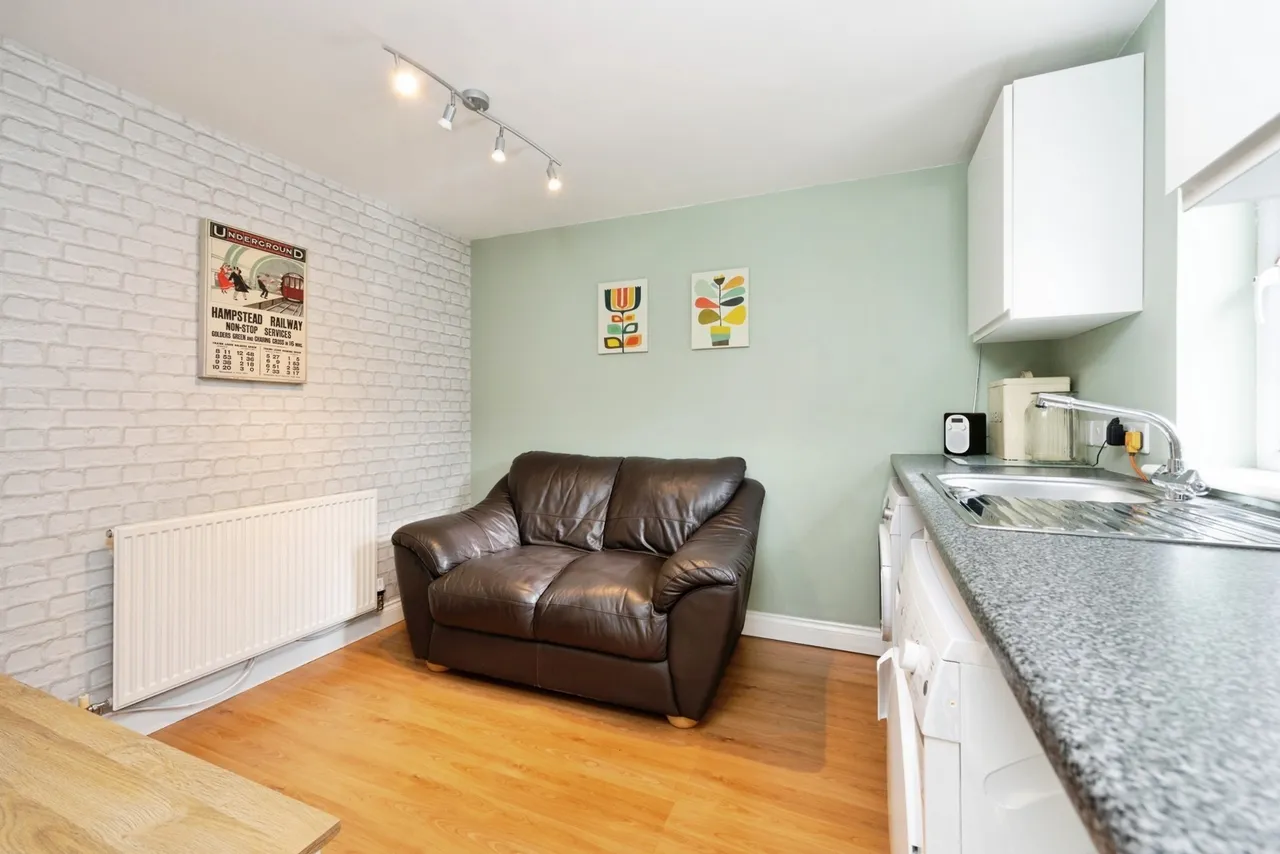 Ainderby Gardens, Northallerton, DL7, photo 10