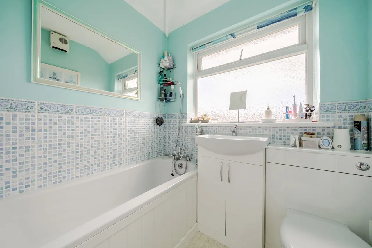 Ightham Road, DA8, photo 11