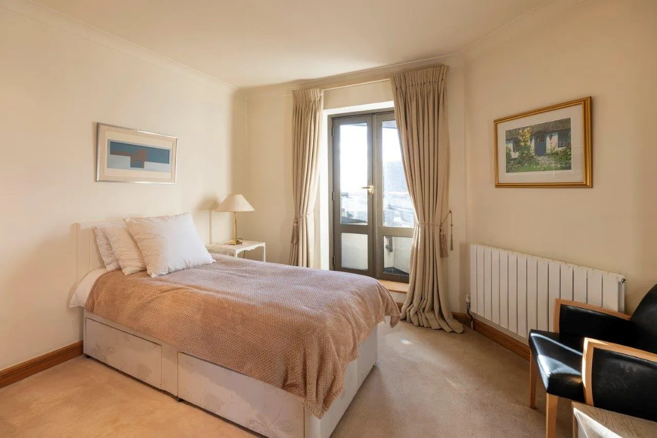 Summit Lodge, Lower Terrace, Hampstead, London, NW3 6RF, photo 8