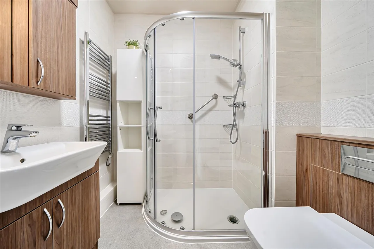 North Place, Cheltenham, GL50, photo 10