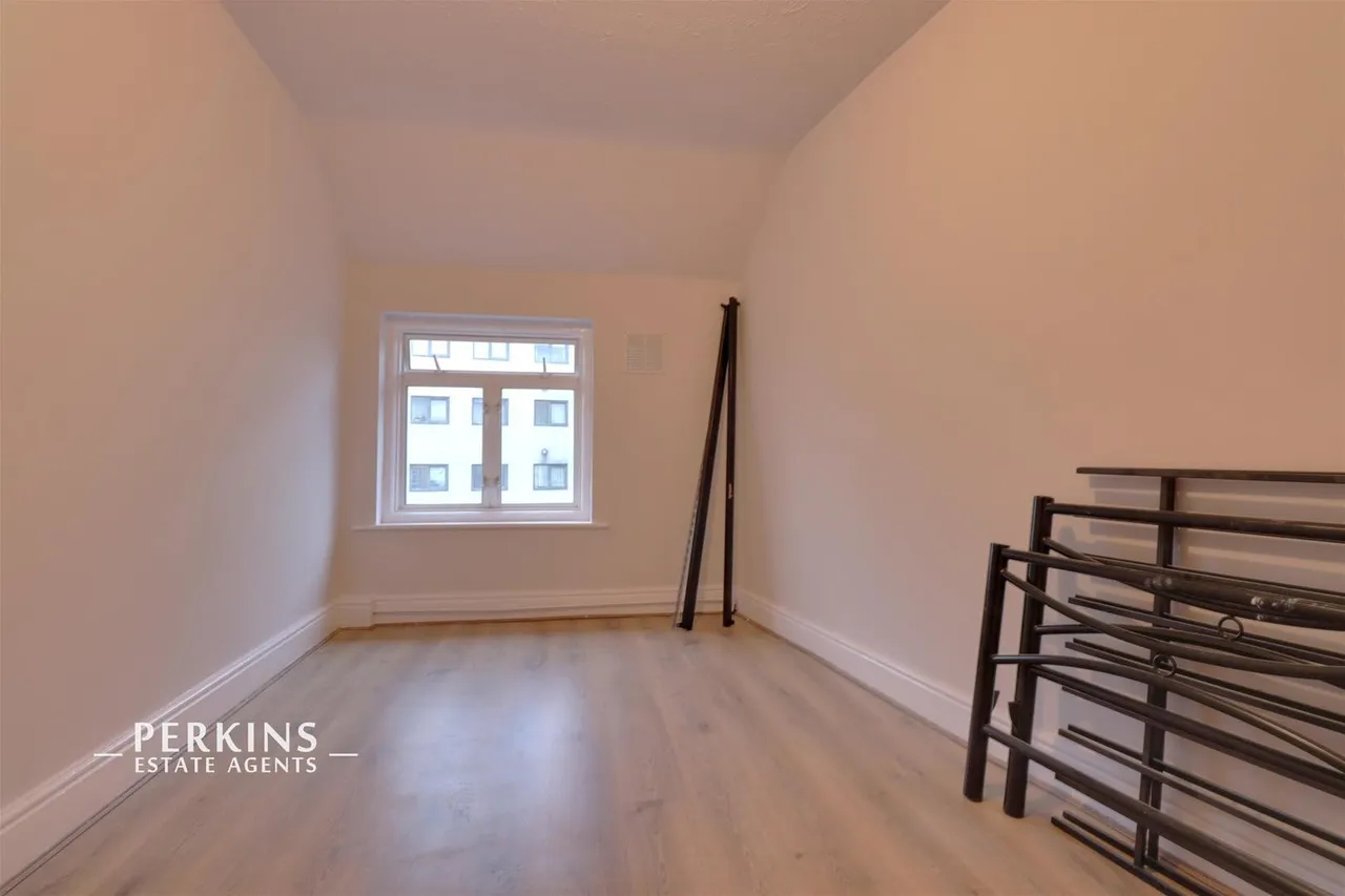 Greenford Road, Greenford, UB6, photo 4