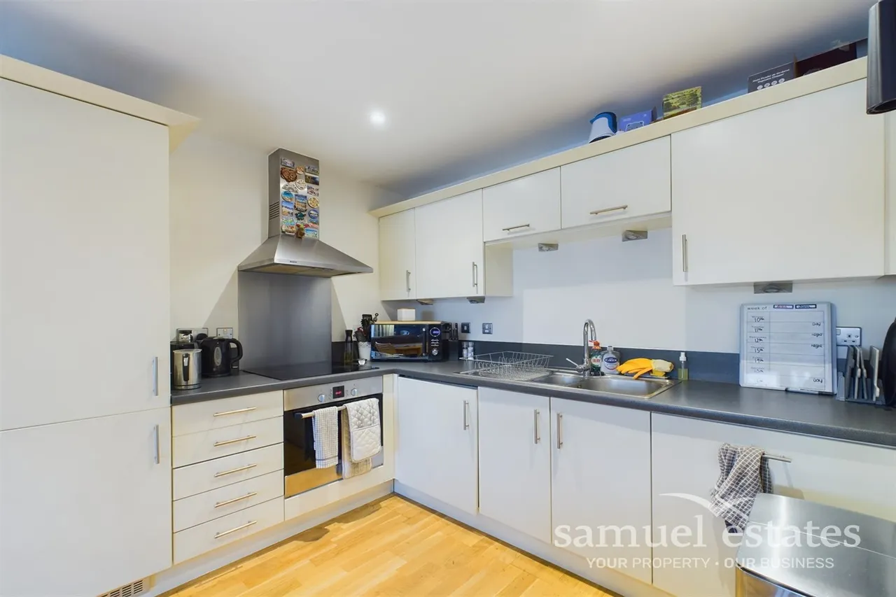 Chapter Way, Colliers Wood, SW19 2RP, photo 5