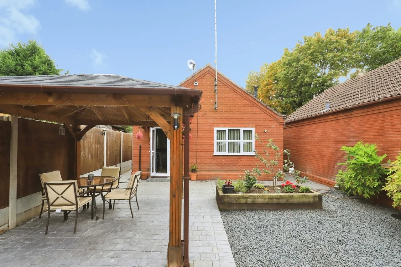 Waterways Gardens, Stourbridge, DY8, photo 26