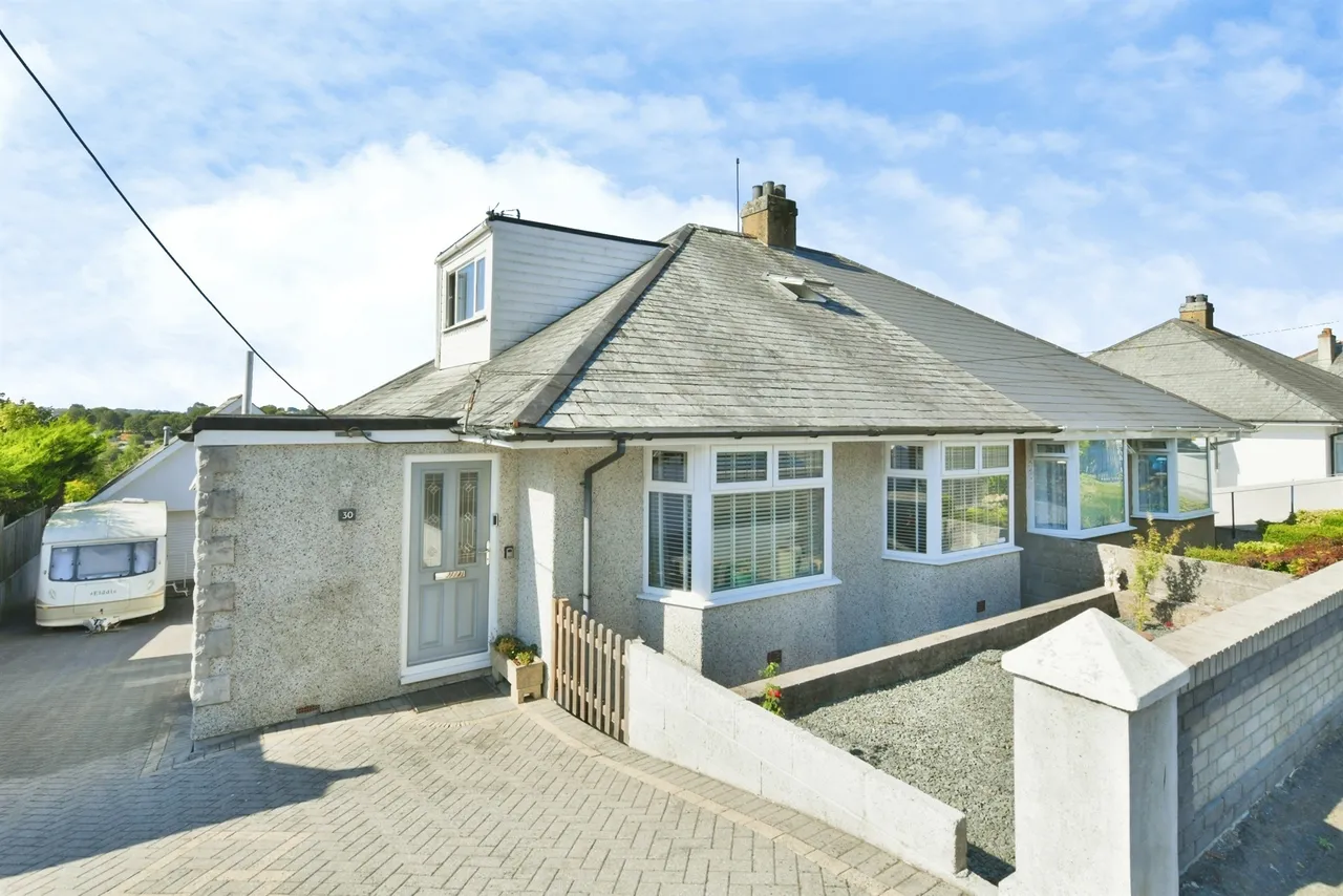 6 bed house for sale, Charlton Road, Plymouth, PL6