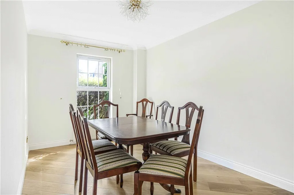 Ascot Wood, Station Hill, SL5, photo 11