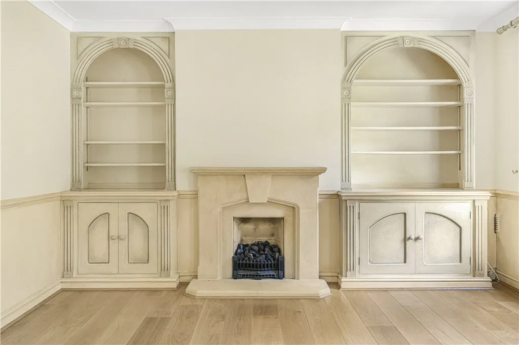 Ascot Wood, Station Hill, SL5, photo 9