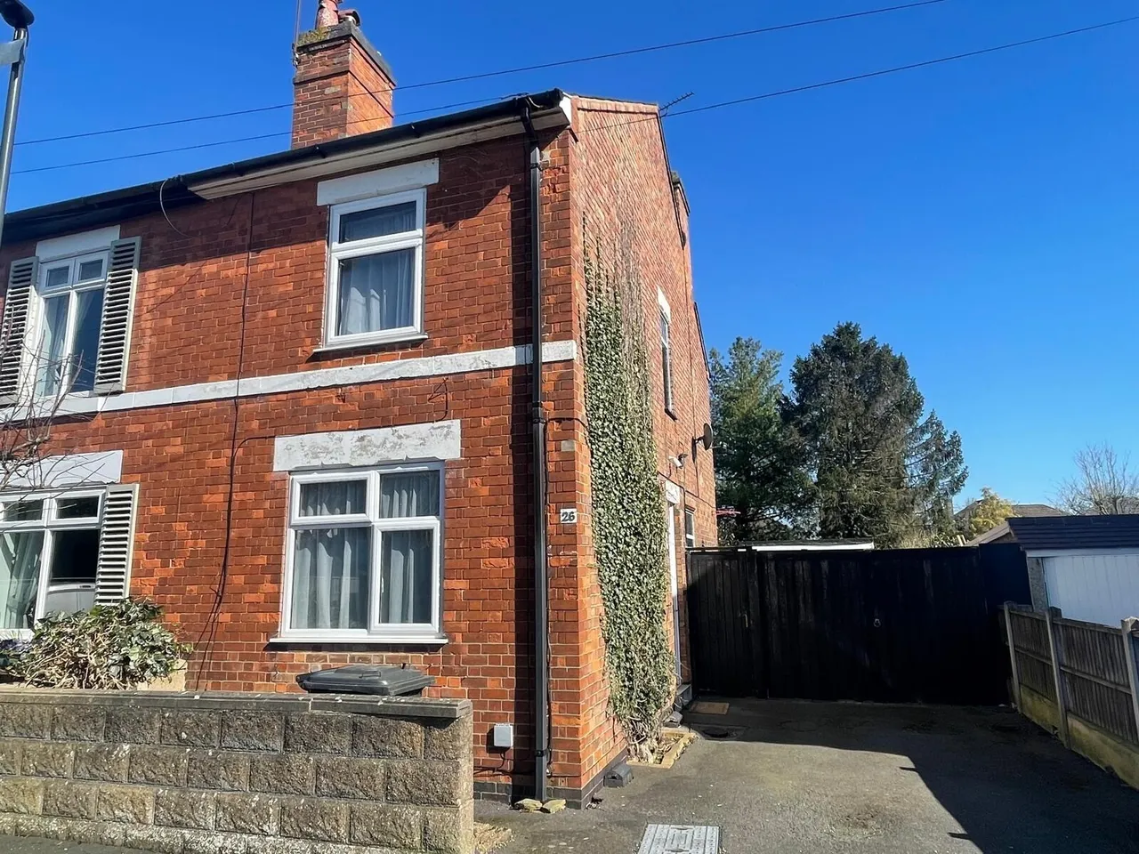 2 bed house for sale, North Avenue, Mickleover, DE3