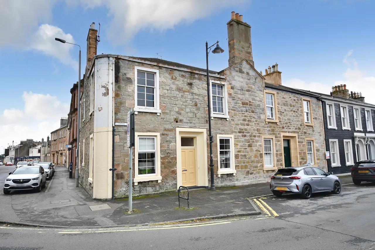 2 bed flat for sale — 1 Citadel Place, Ayr, KA7 1JN