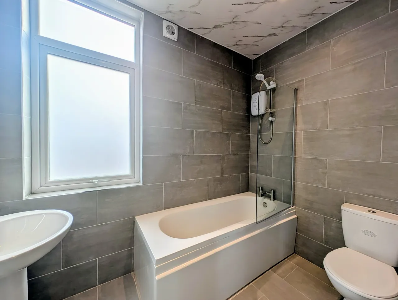 Burlington Road, Leeds, LS11, photo 8