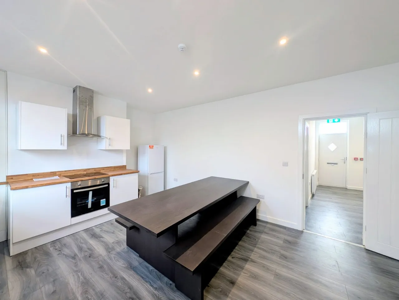 Burlington Road, Leeds, LS11, photo 3