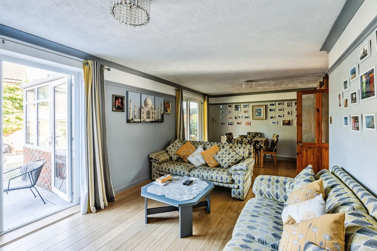 Pentland Close, Eastbourne, photo 8