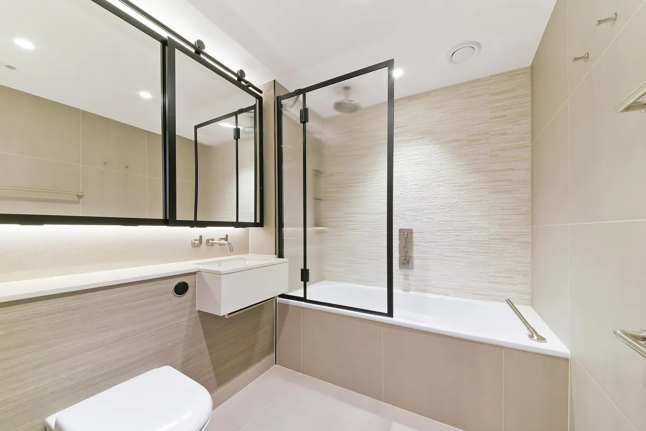 Prince of Wales Drive, London, SW11, photo 10
