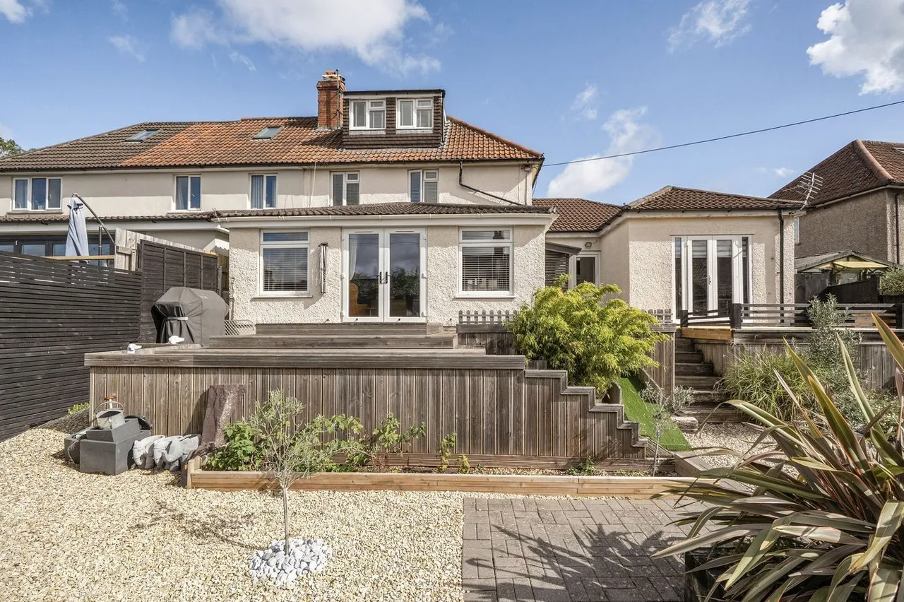4 bed house for sale, Mary Road, Wells, BA5