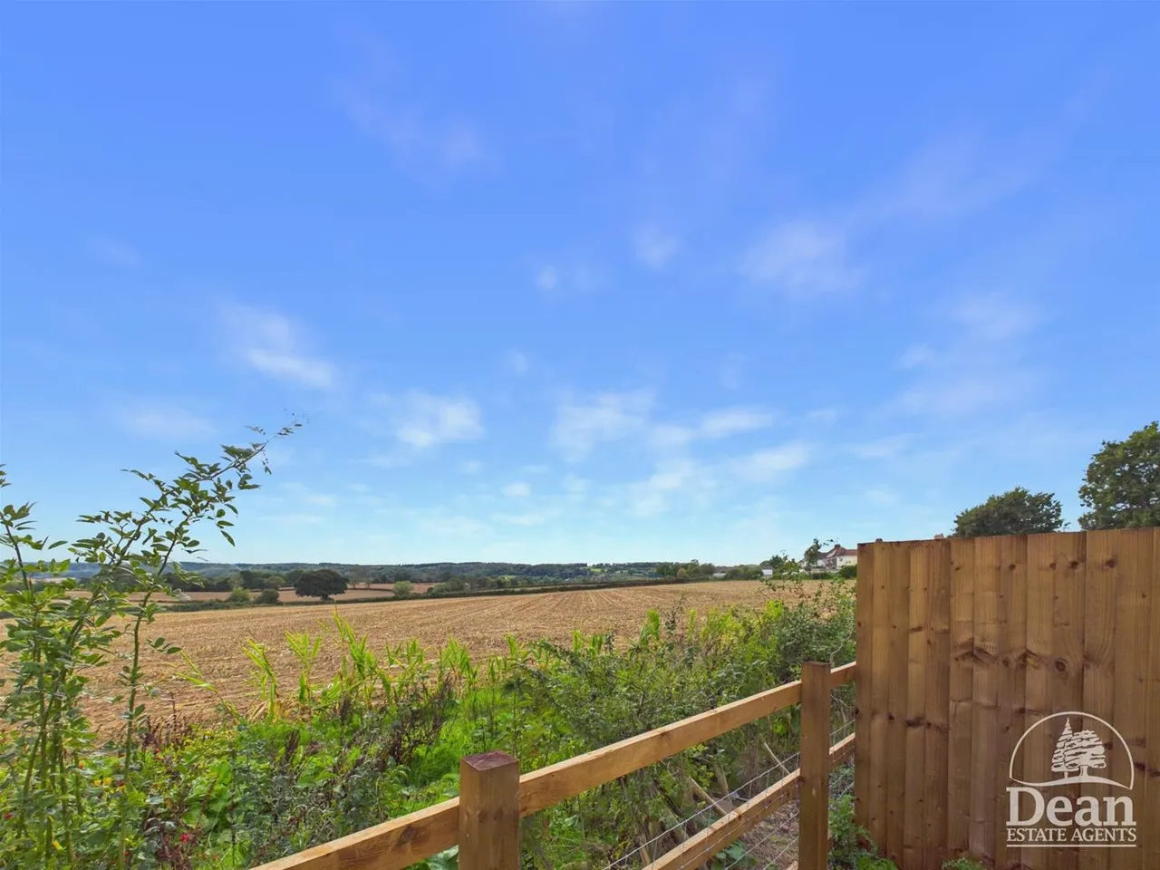 Old Dairy Way, Netherend, GL15, photo 3