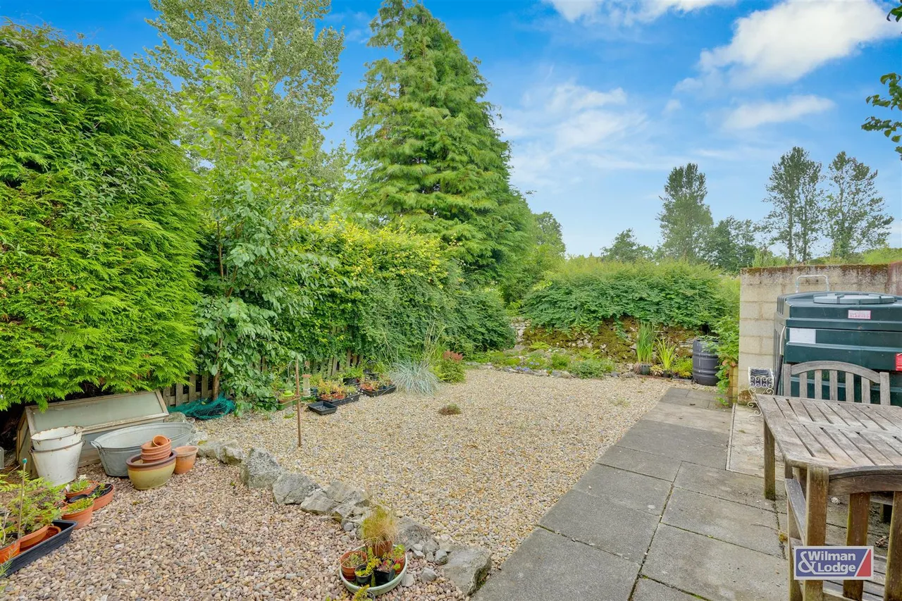 Smithy Cottages, Kilnsey, Skipton, BD23 5PS, photo 2