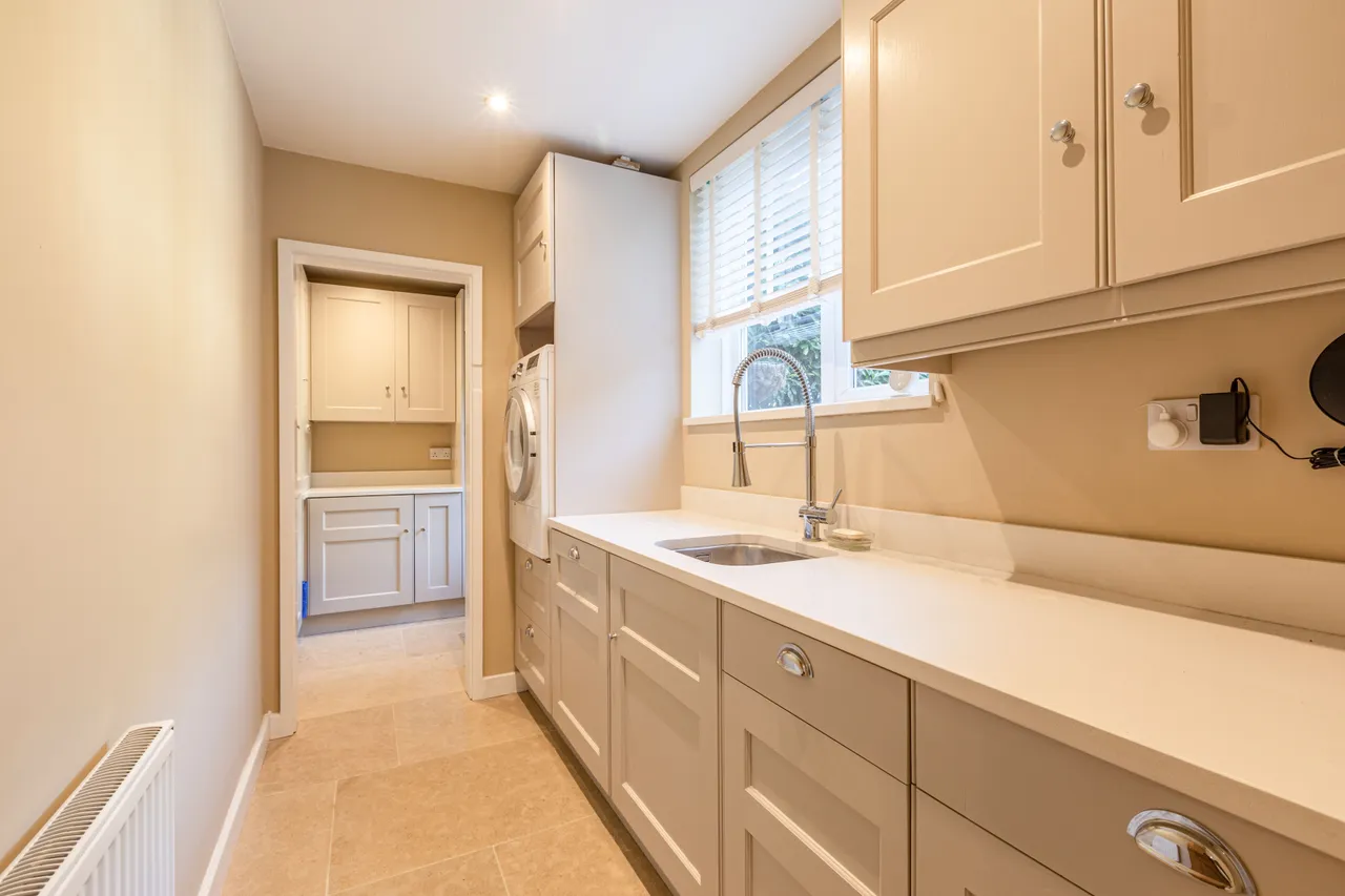 Dartnell Park Road, West Byfleet, KT14, photo 4