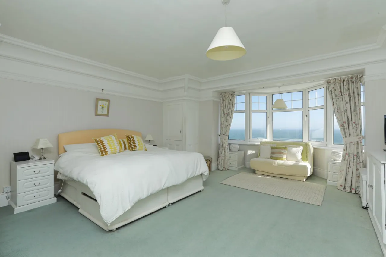 Salisbury Road, St. Margarets Bay, CT15, photo 16