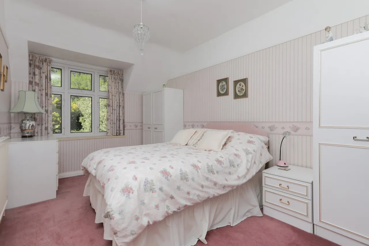 Salisbury Road, St. Margarets Bay, CT15, photo 14