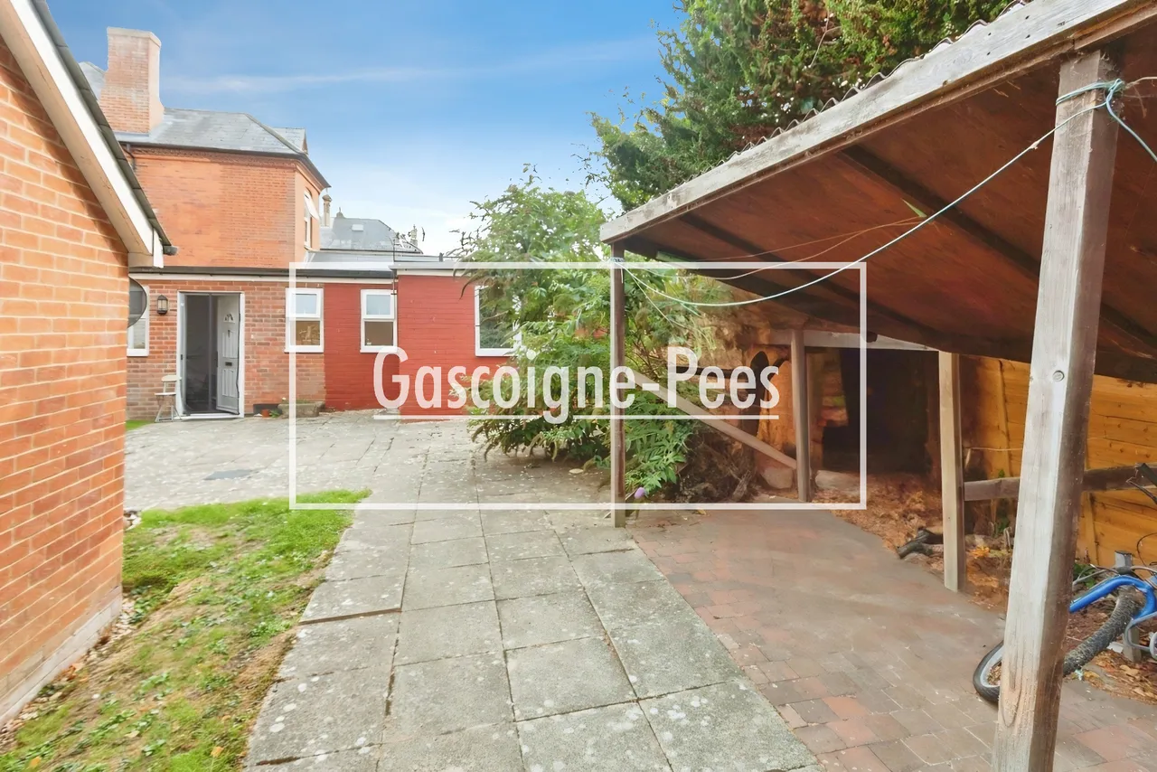 Basingstoke, RG21, photo 7