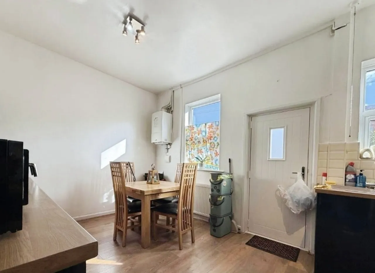 Astley Street, Leigh, WN7, photo 8