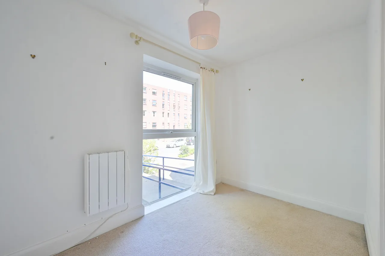 1 Valley Place, 68 Glenbuck Road, Surbiton, photo 9