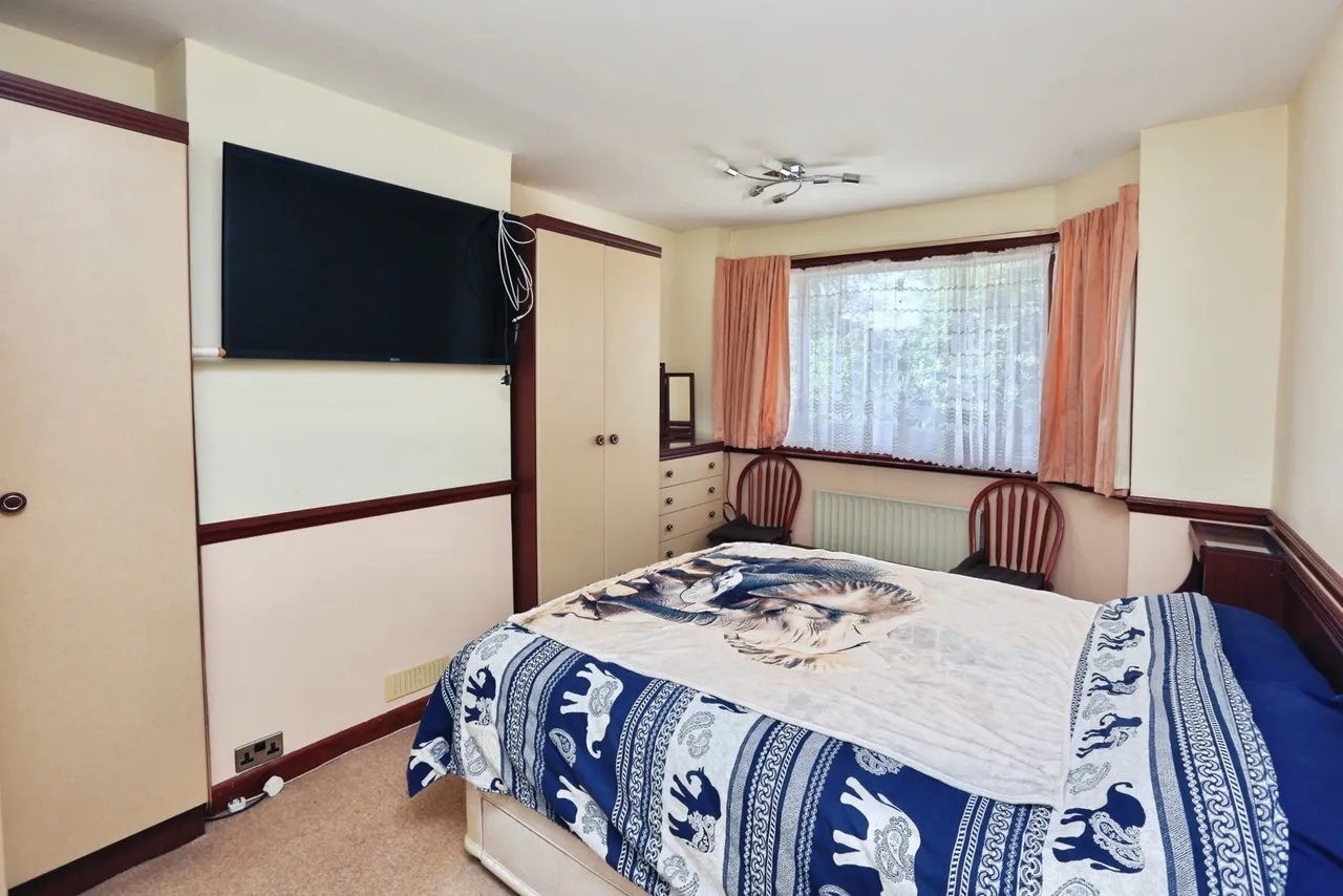 Barnes Lane, Sarisbury Green, SO31, photo 12