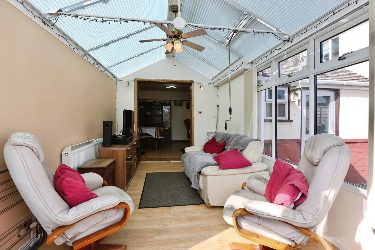 Barnes Lane, Sarisbury Green, SO31, photo 5