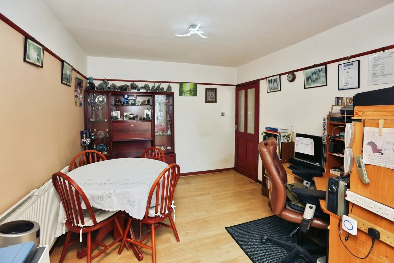 Barnes Lane, Sarisbury Green, SO31, photo 8