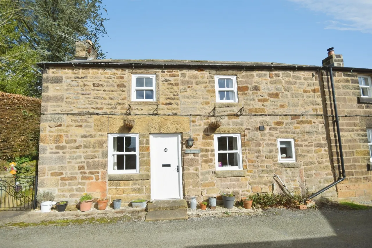 Hallmoor Road, Darley Dale, DE4, photo 2