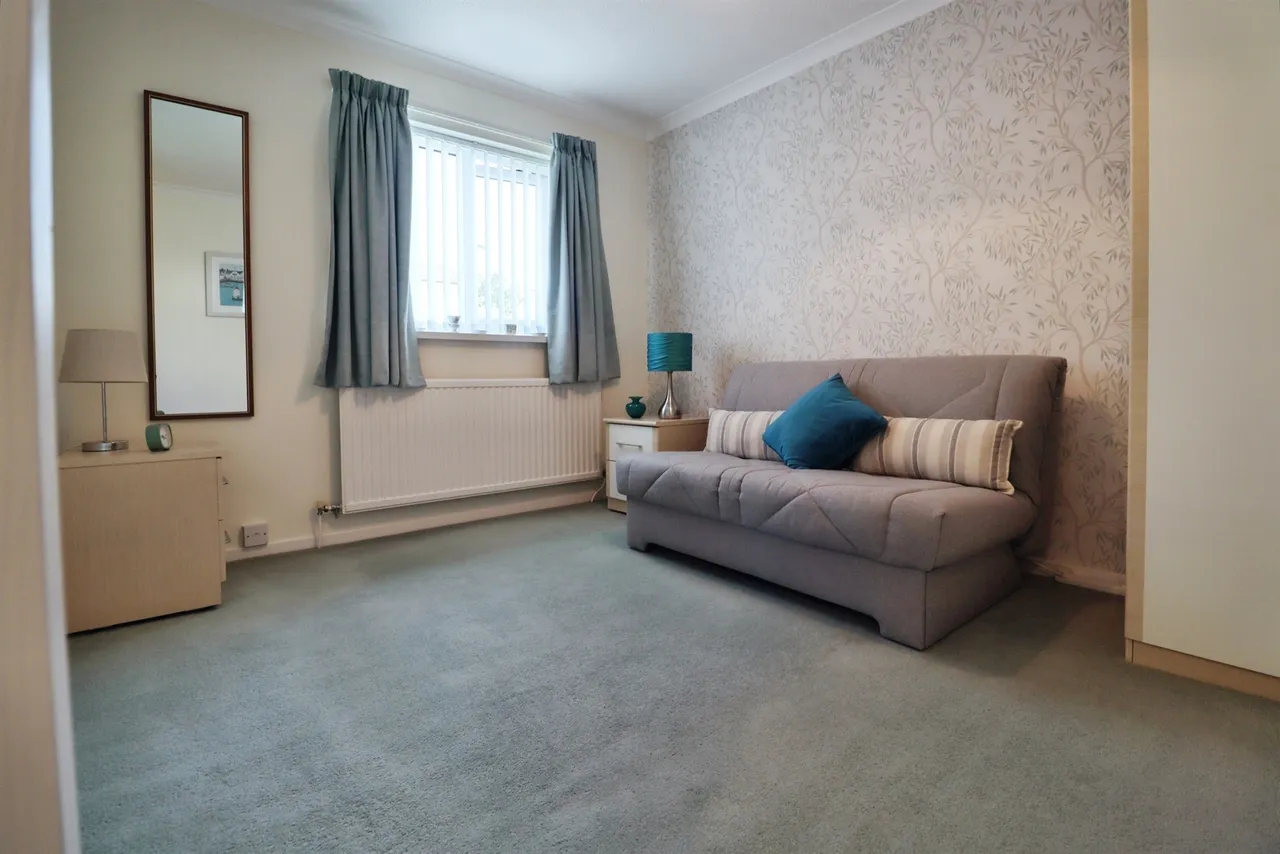 Clos Tawe, Barry, CF62, photo 8