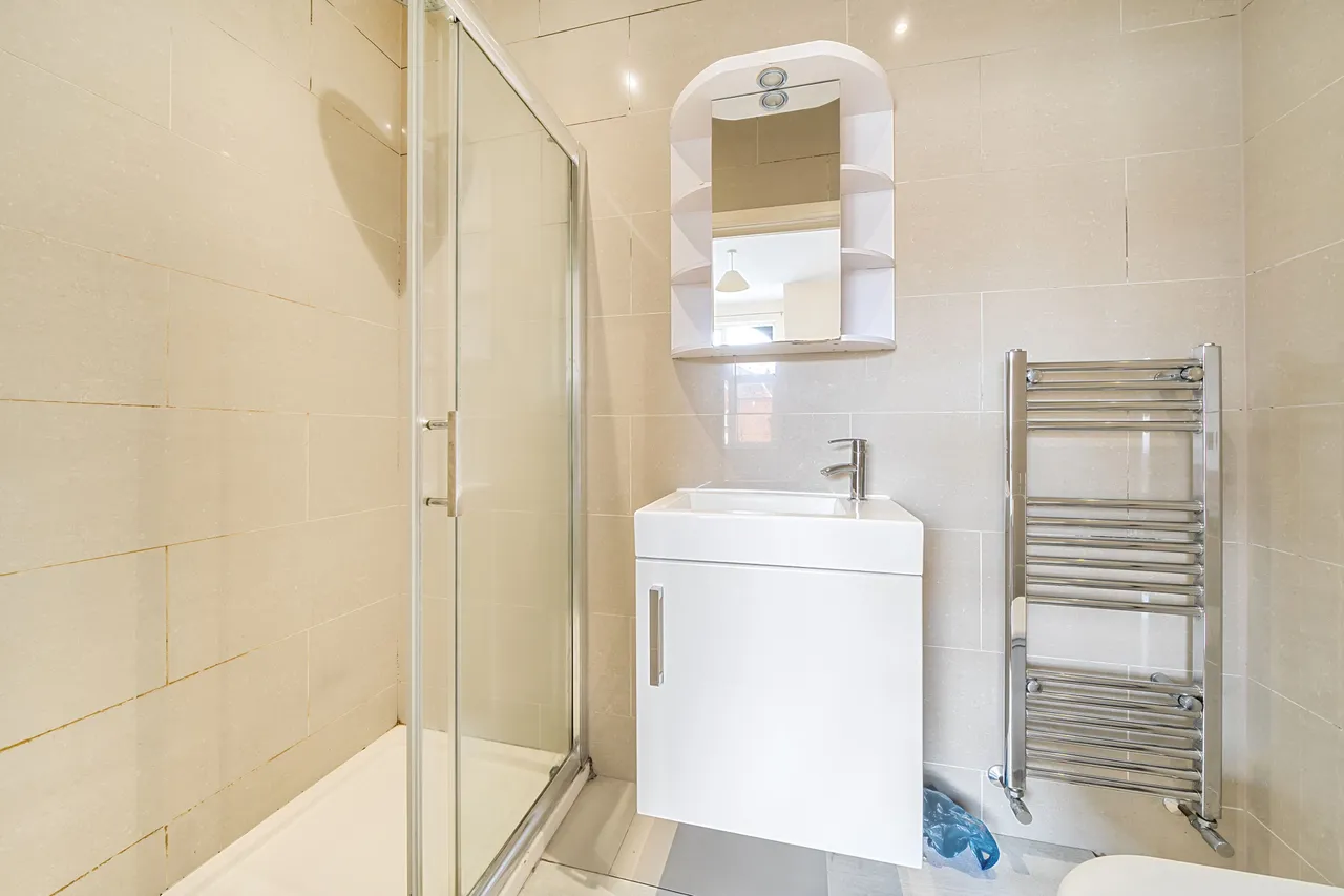 Flat B, 163 Mitcham Lane, London, photo 12