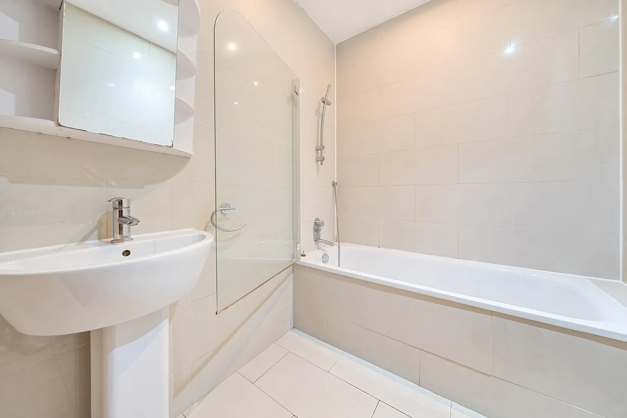 Flat B, 163 Mitcham Lane, London, photo 10