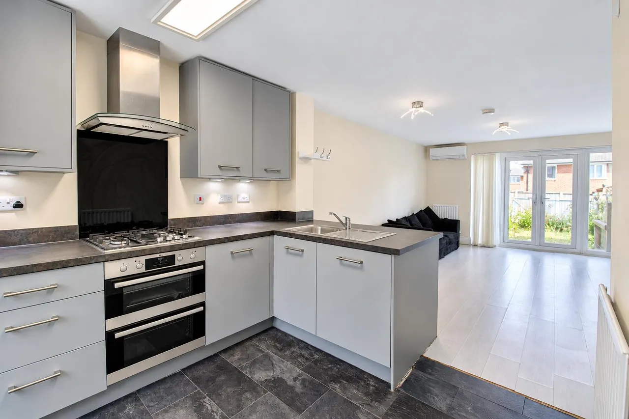 Pattingham Drive, Tamworth, B77, photo 2